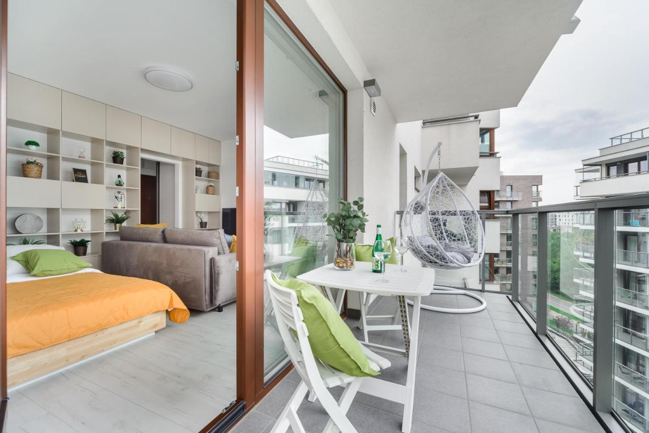 Modern Studios Near Arkadia Center Варшава Екстер'єр фото