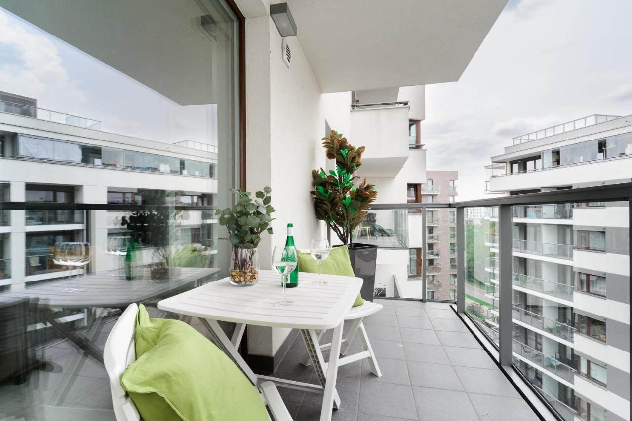 Modern Studios Near Arkadia Center Варшава Екстер'єр фото
